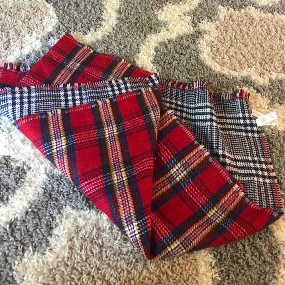 NWT blanket scarf