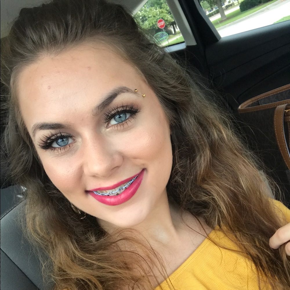 Meet your Posher, Megan