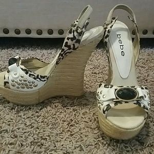 BEBE wedge size 7