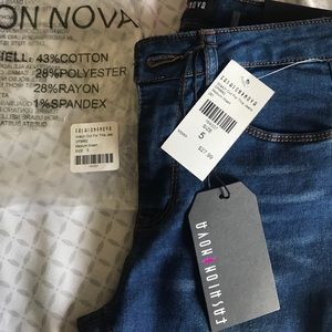 FASHION NOVA JEANS