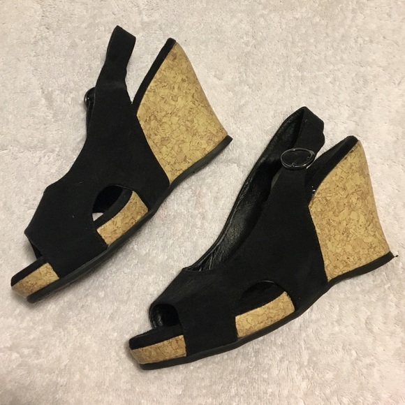 Black peep toe sling back wedges - Picture 1 of 3