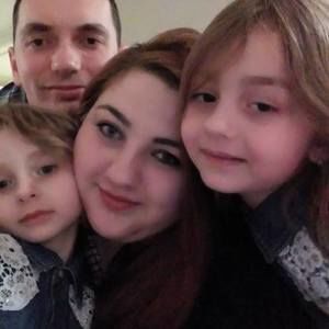 Meet your Posher, Djula