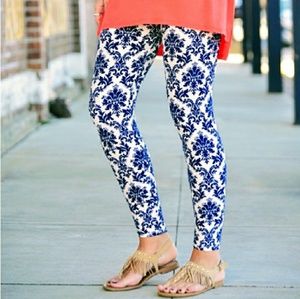 Navy & White Spring Print Leggings