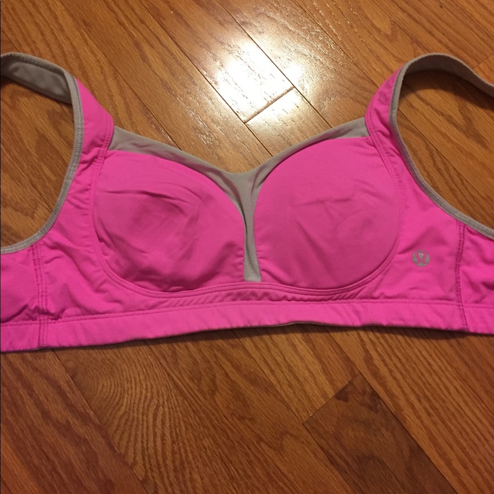 Lululemon 32d bra