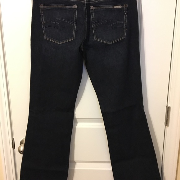 Jeans - Picture 2 of 3