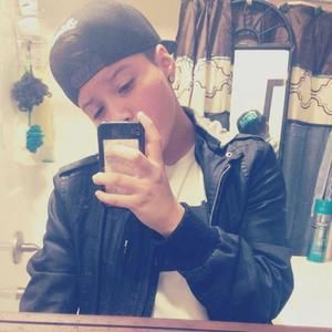 Meet your Posher, Desi