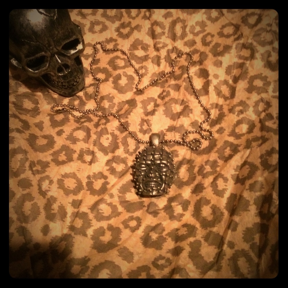 Pinhead necklace