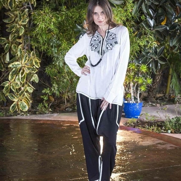 Tunic - Picture 3 of 3