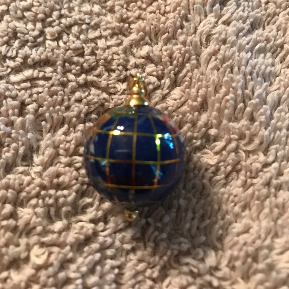 14k yg  and semi precious stone globe pendant