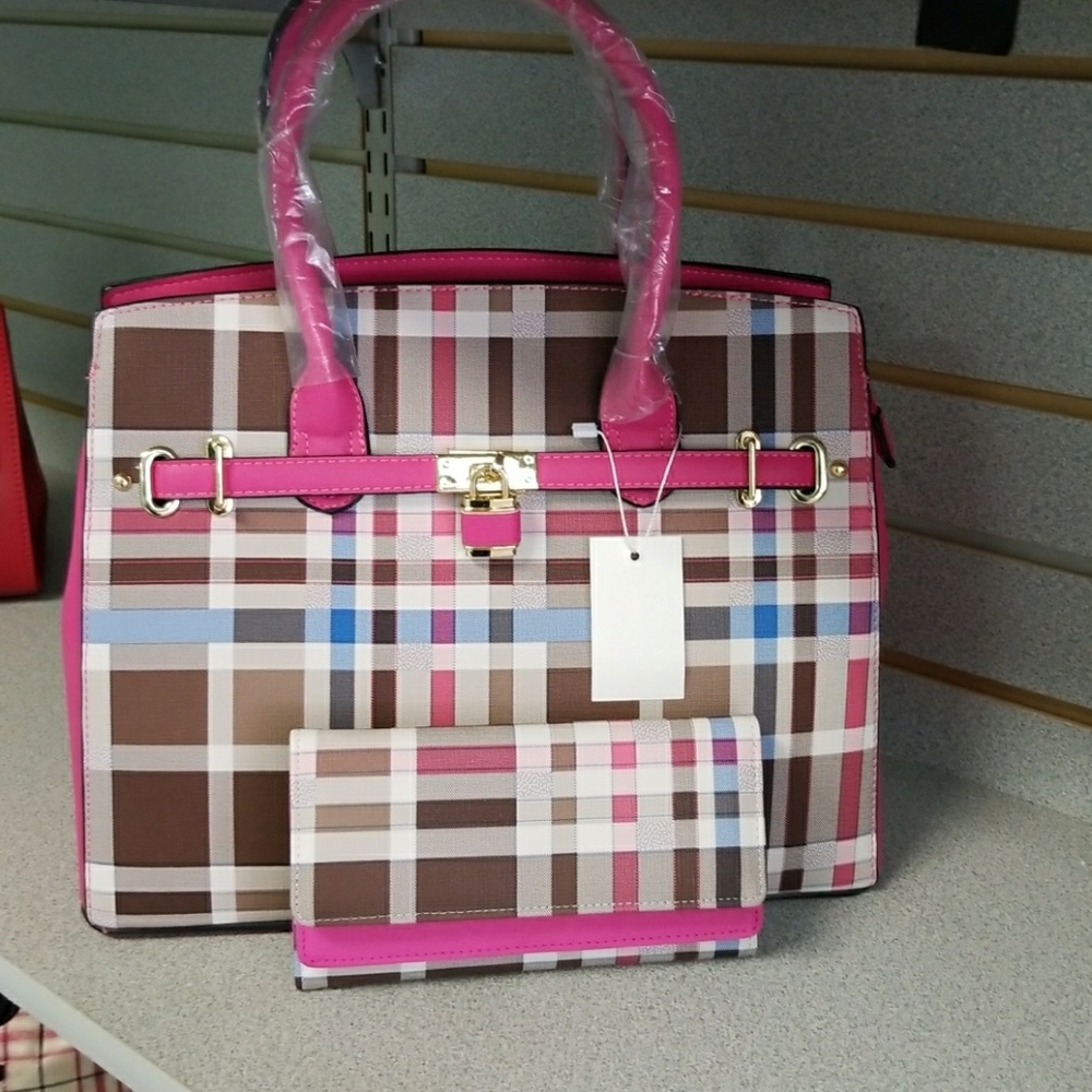 Purses - Picture 6 of 8