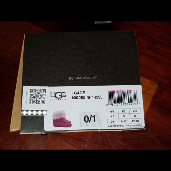 Ugg - Picture 5 of 6