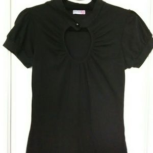 Super Cute Sweetheart Cut-Out Top!