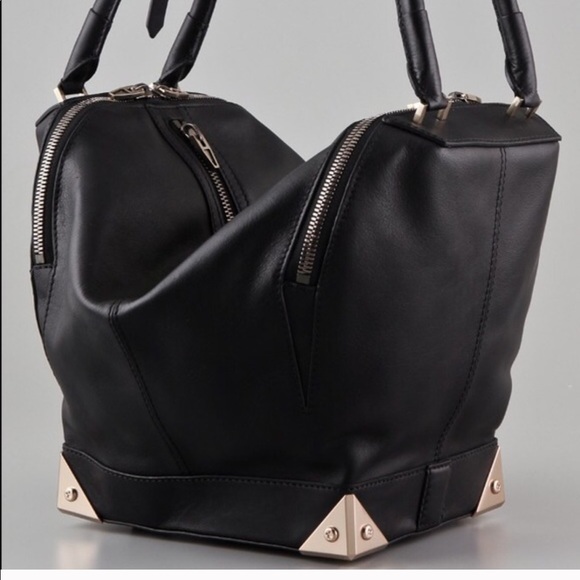 SOLD✨🖤💯Auth Alexander Wang Marino Speedo Bag 🖤✨ - Picture 3 of 7