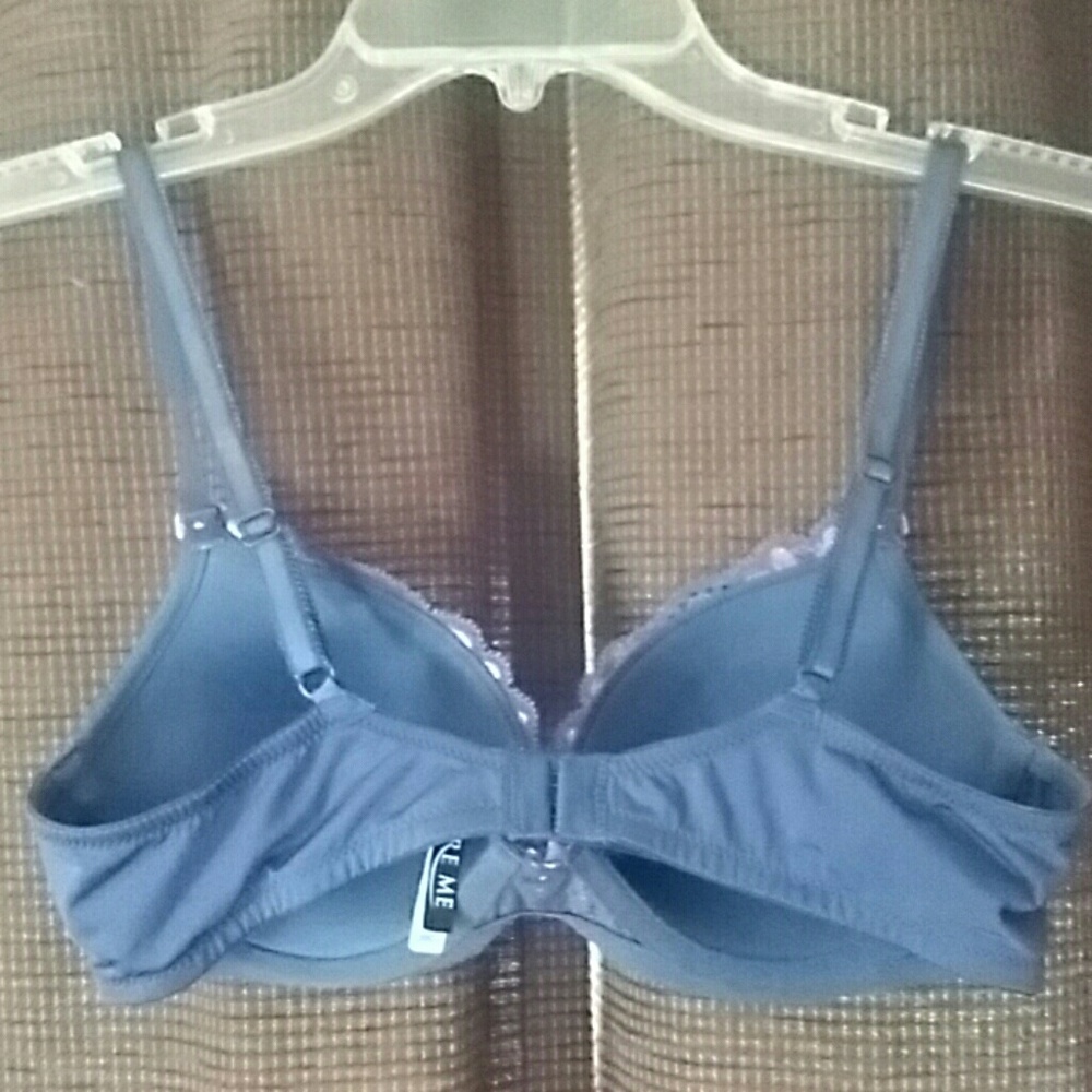 Pretty bra - Picture 2 of 3