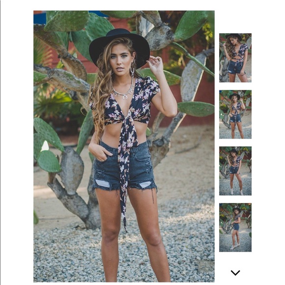 Floral Wrap Crop Top - Picture 3 of 6