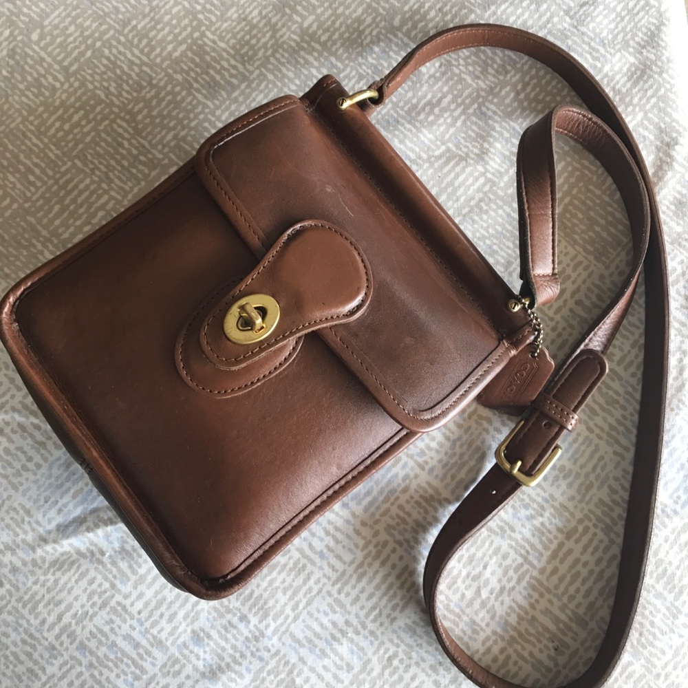 Vintage Coach cross body purse