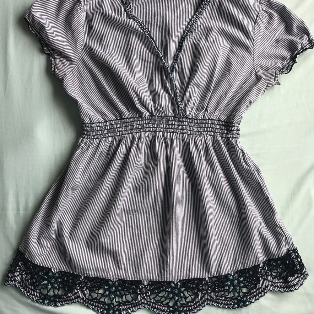 A pea in the pod maternity top