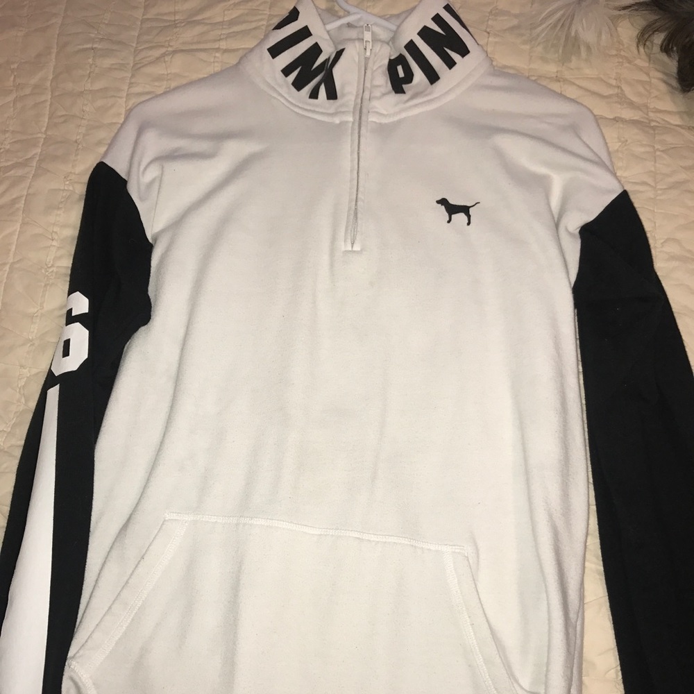 Sweatshirt - Picture 1 of 1