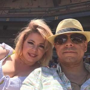 Meet your Posher, Mara