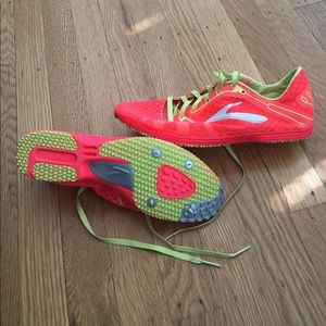 Brooks "Wire 3" brand new track spikes