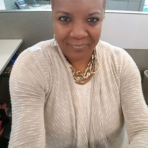 Meet your Posher, Deborah