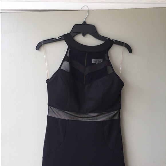 Black formal gown - Picture 1 of 7