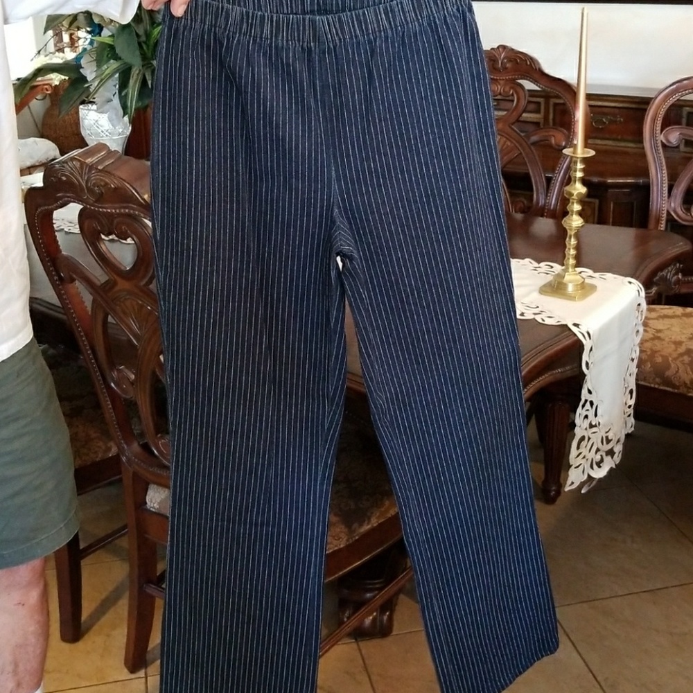 Pants - Picture 3 of 6