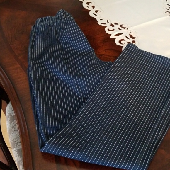 Pants - Picture 2 of 6