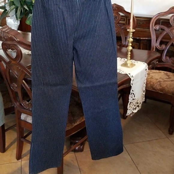 Pants - Picture 4 of 6