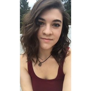 Meet your Posher, Raquel