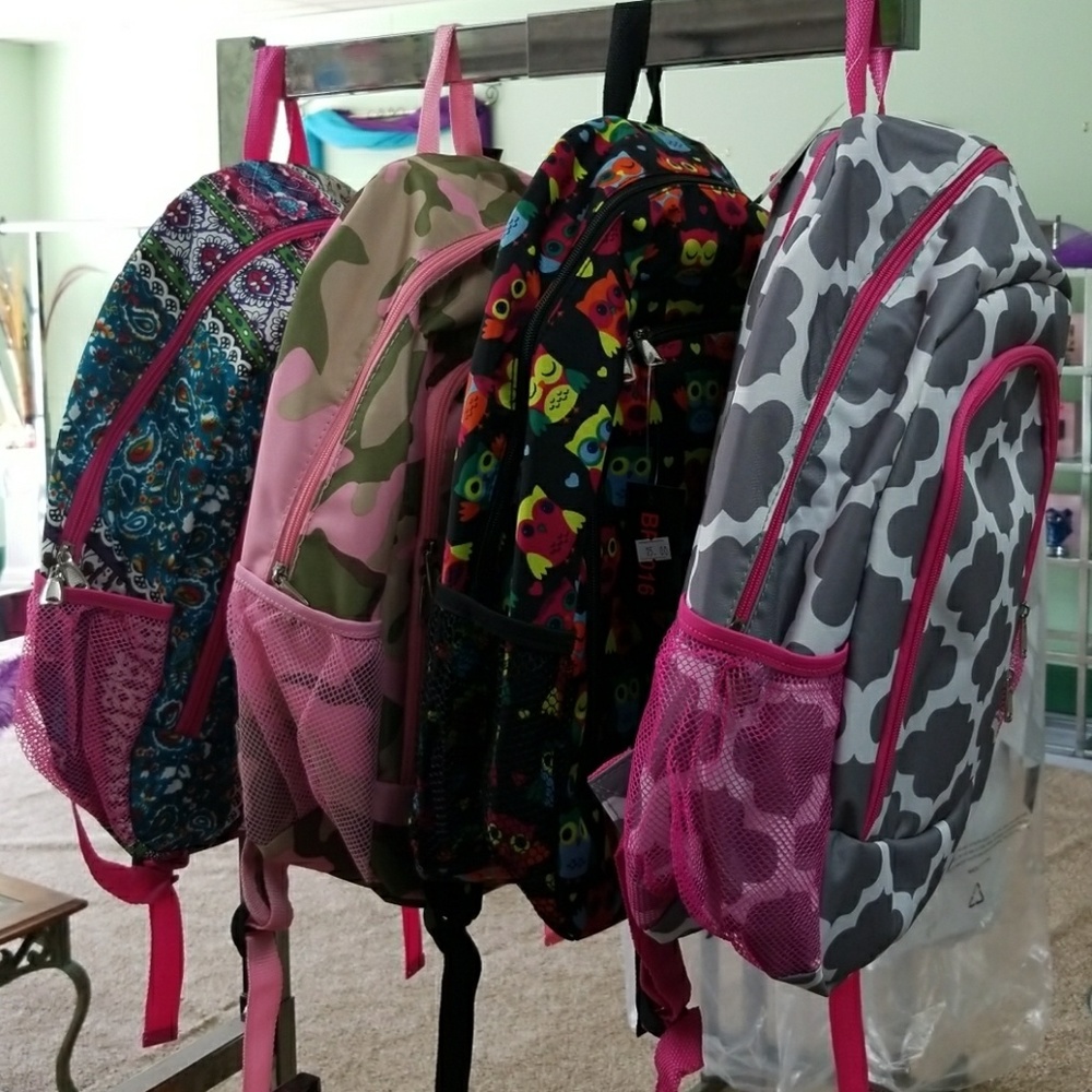 Purses, Back Packs - Picture 7 of 8