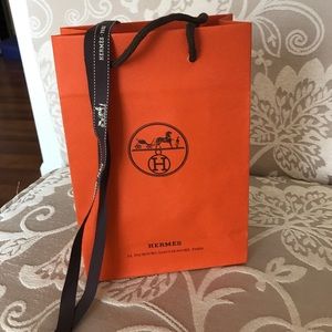 Hermes shopping bag  with ribbon included