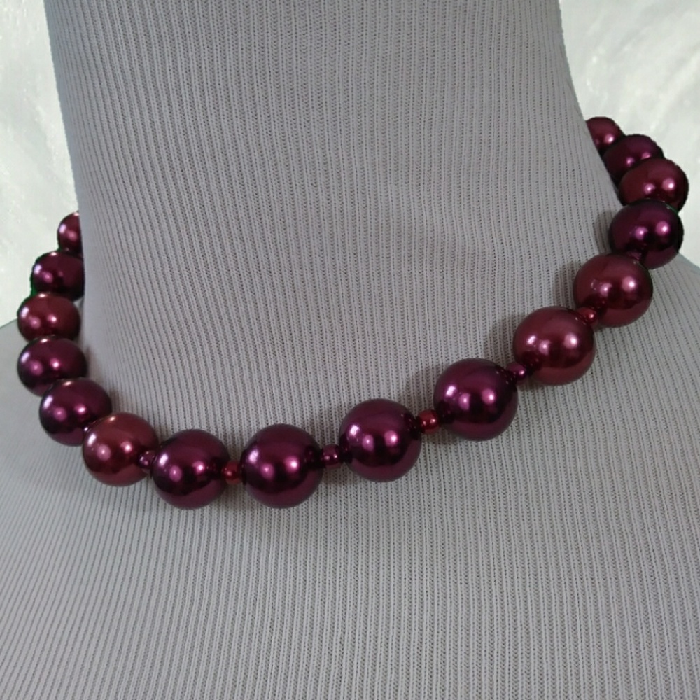 Vintage Burgundy Beaded Choker Necklace