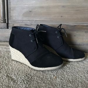 TOMS Desert Wedges 🌵