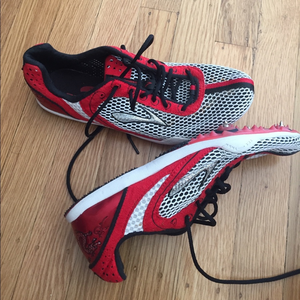 Brooks track spikes