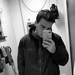 Meet your Posher, Chris