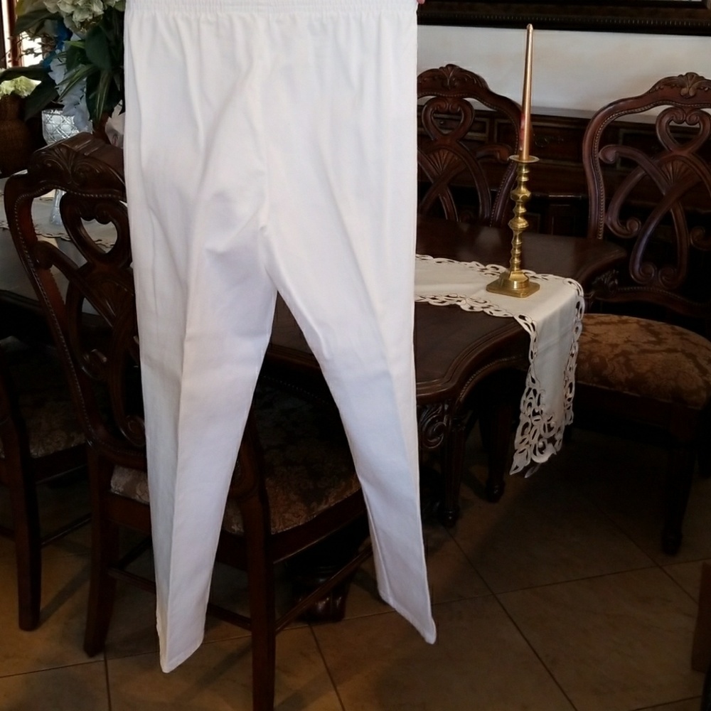 Pants - Picture 7 of 8