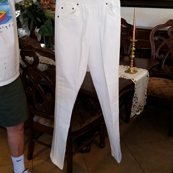 Pants - Picture 6 of 8