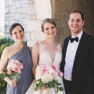 Meet your Posher, Laura