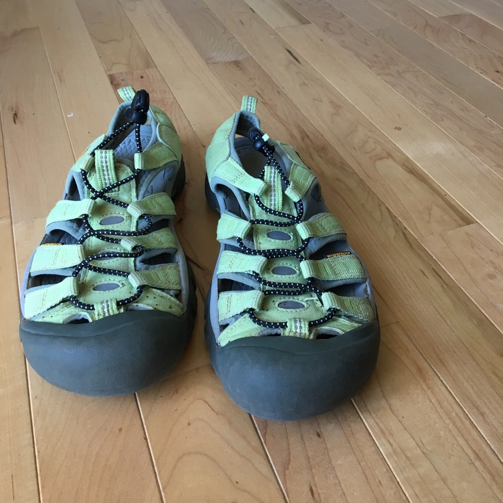 Keen waterproof shoes