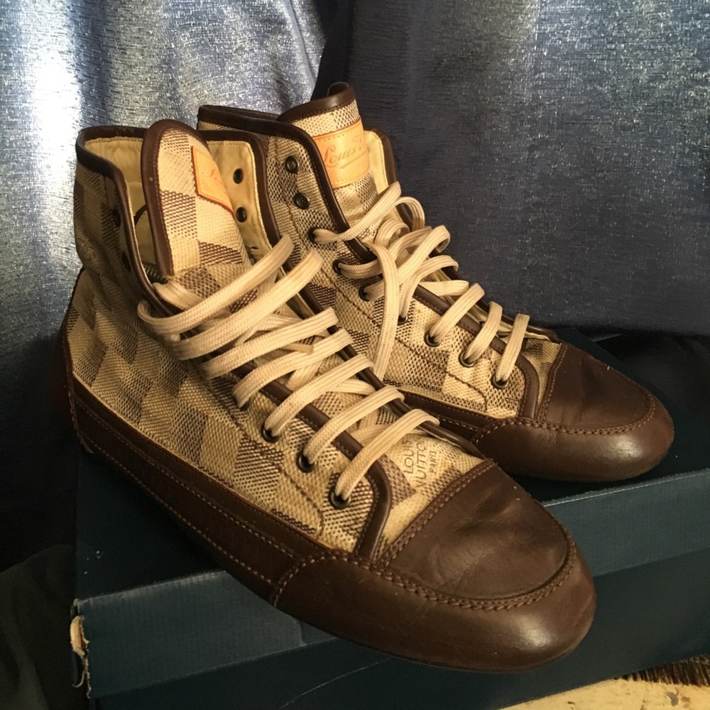 LV sneakers