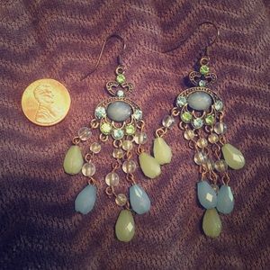 Jewelry bundle-2 sets of earrings and a necklace