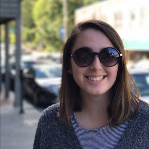 Meet your Posher, Maria