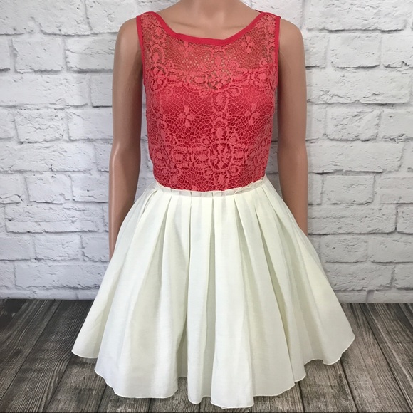 Jun & Ivy Lace Combo Dress - Picture 2 of 8