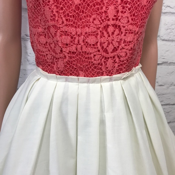 Jun & Ivy Lace Combo Dress - Picture 3 of 8