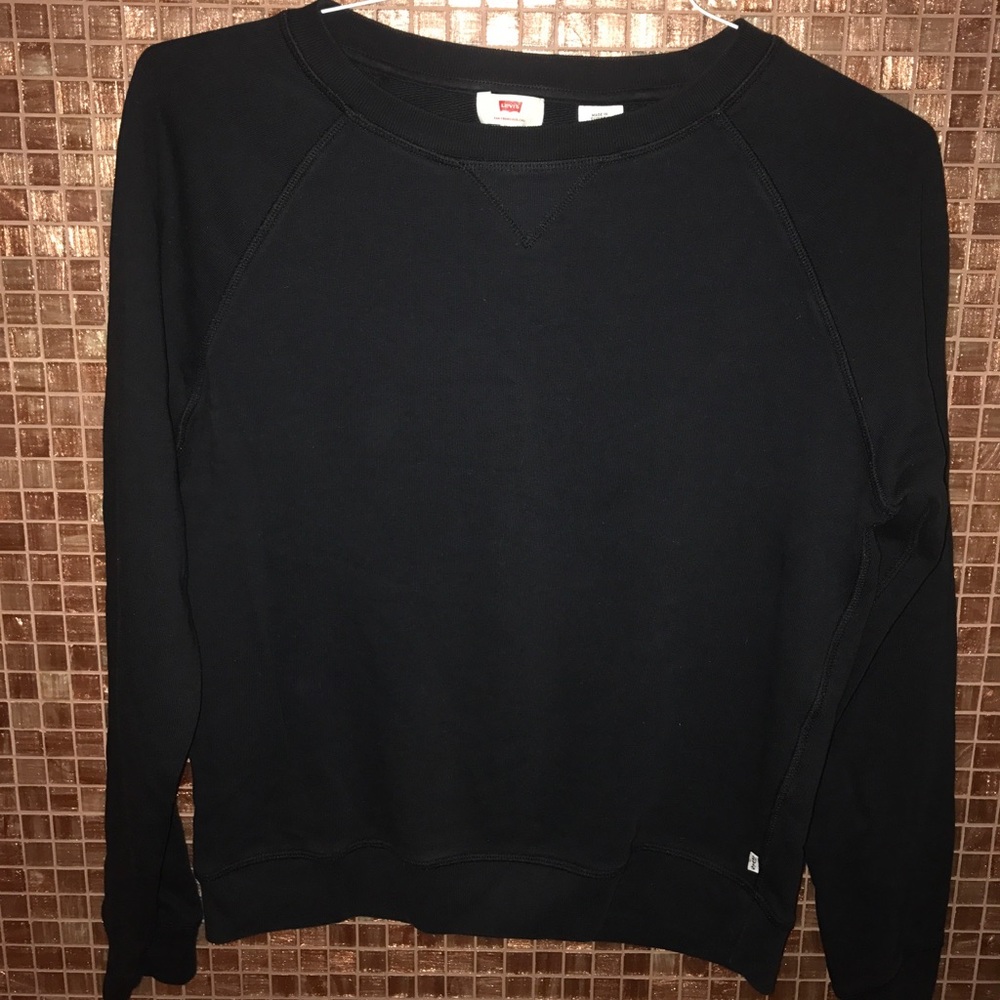 Levis raglan