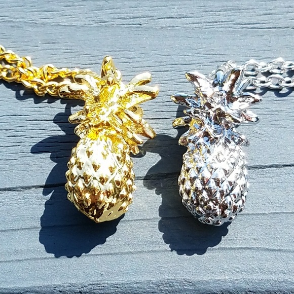 Pineapple necklace, pineapple jewelry - Picture 2 of 4