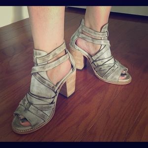 "Claw" Freebird by Steven sandal