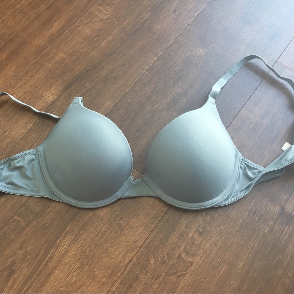 Wear Everywhere Push Up 34B VS bra