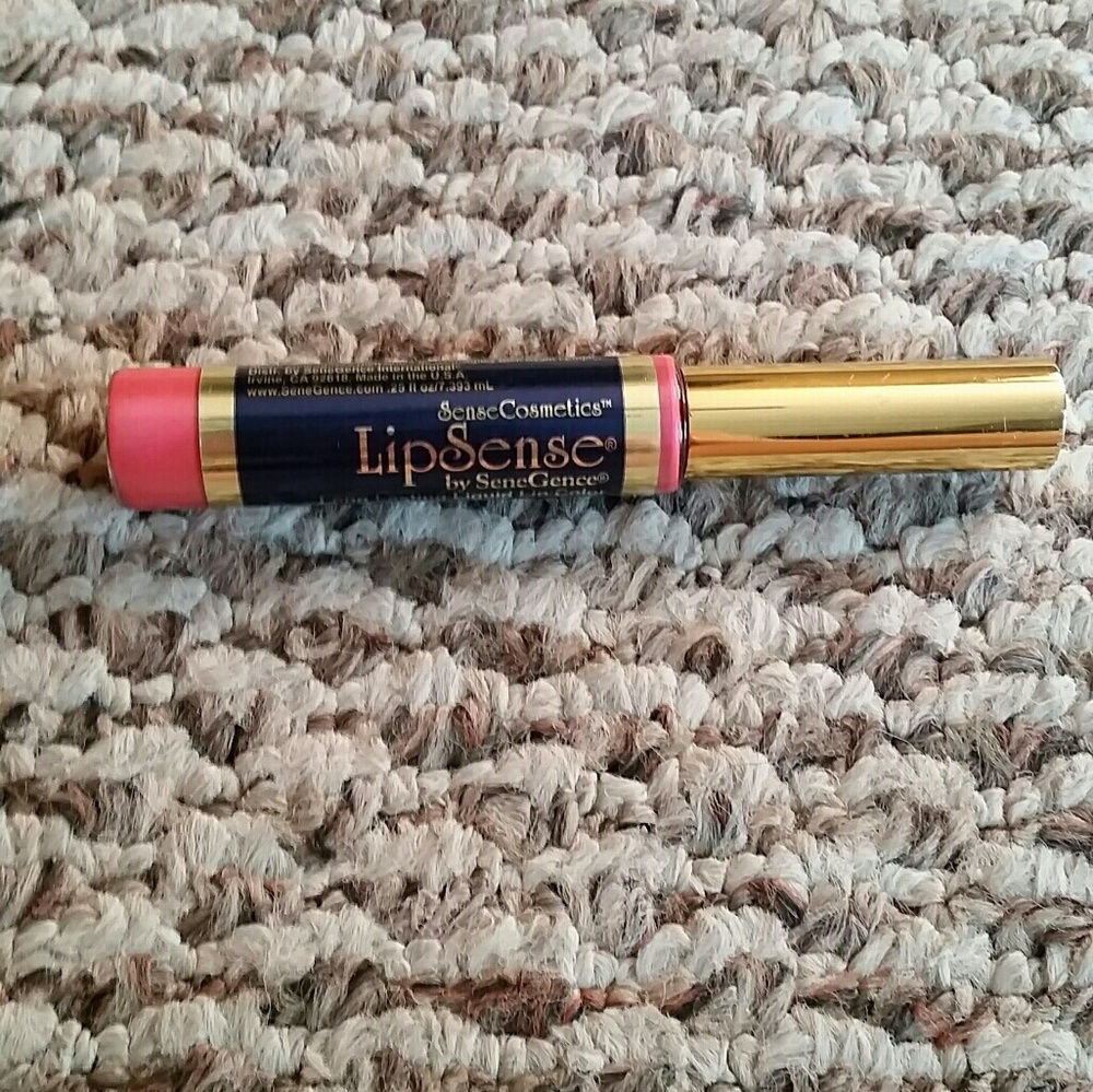 Rose ice lipsense (discontinued color, last one!)
